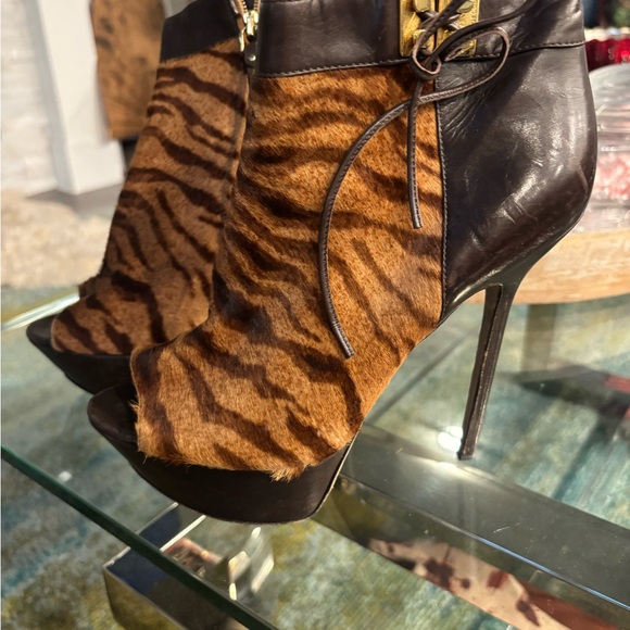 Sergio Rossi Black and Brown Animal Print Heels